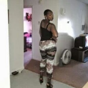 Meet your Posher, Candice